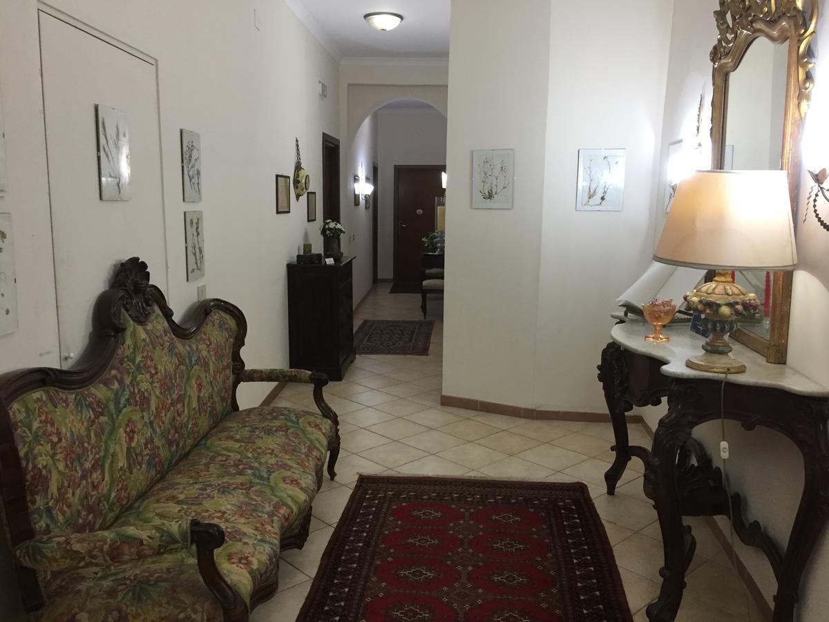 La Residenza Dei Nobili Acomodação com café da manhã Catanzaro Exterior foto
